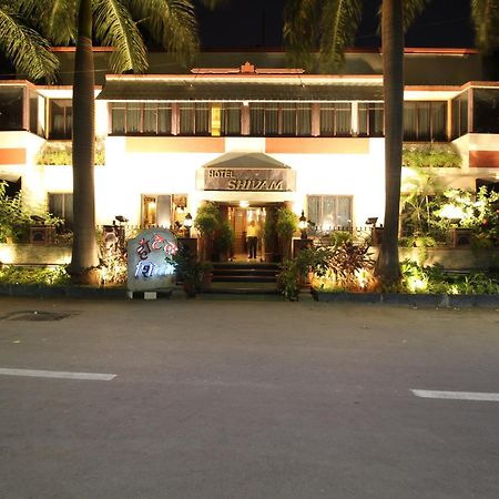 Hotel Shivam ปูเน่ ภายนอก รูปภาพ
