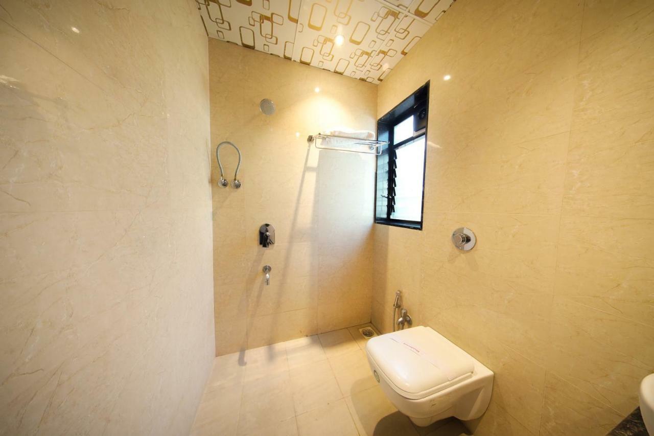 Hotel Shivam ปูเน่ ภายนอก รูปภาพ